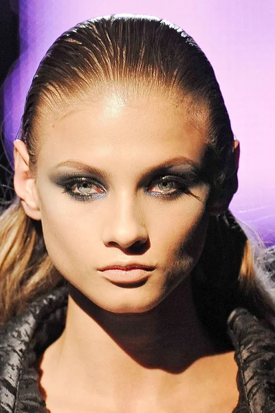 Look 9